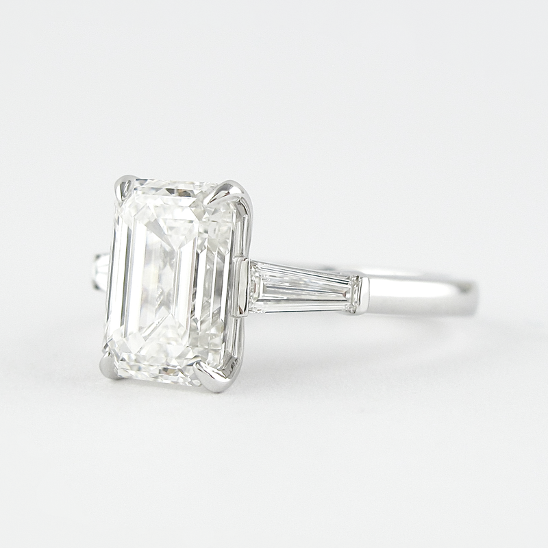 2.30CT Emerald Moissanite 3 Stones Engagement Ring