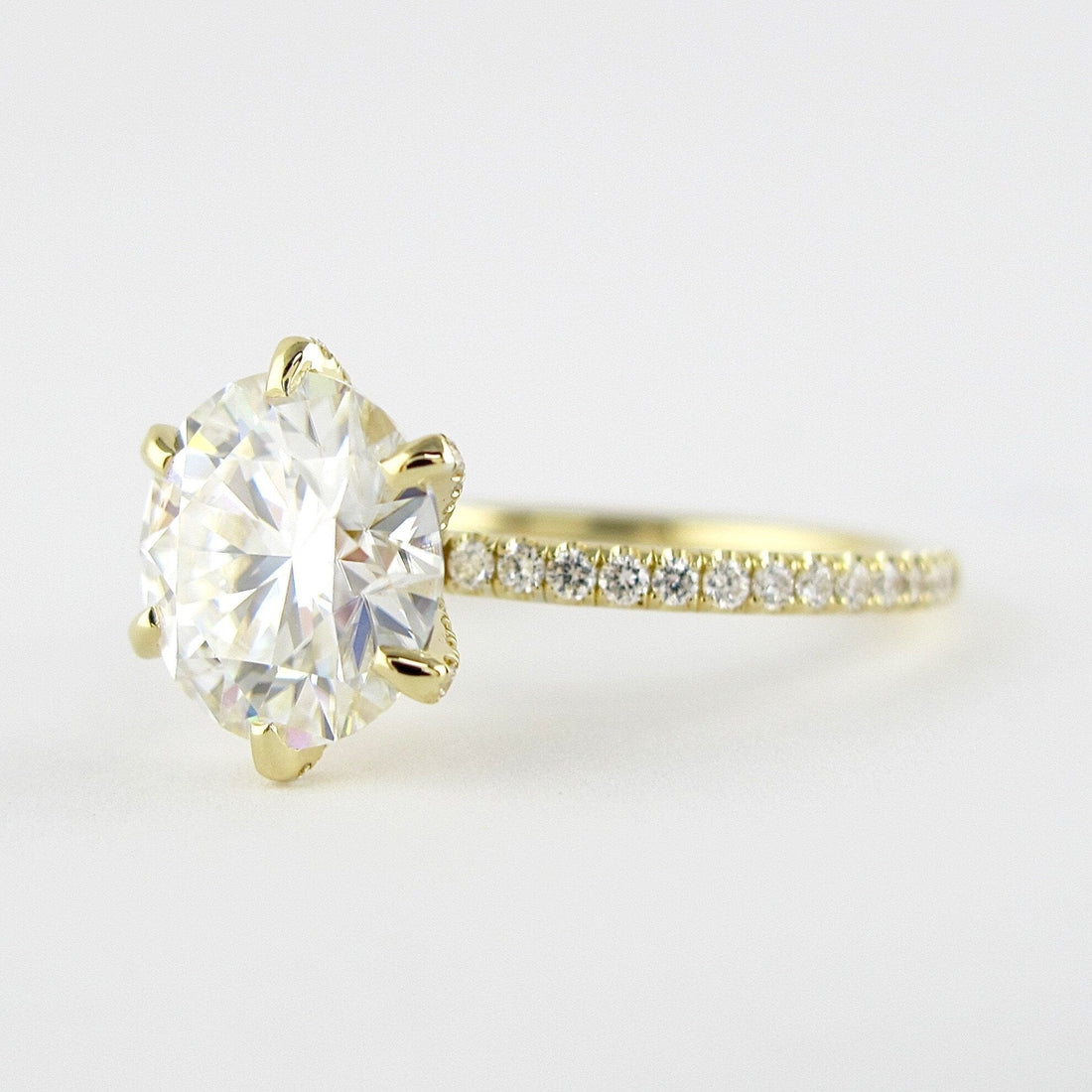 1.90CT Round Cut Moissanite Solitaire Diamond Prong Engagement Ring