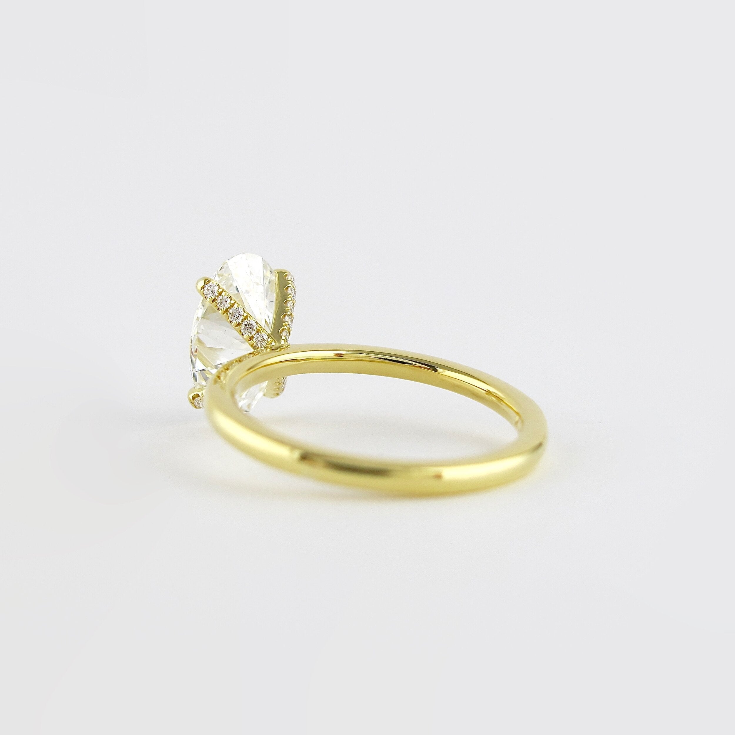 2.48 Ct Oval Cut Moissanite Solitaire Diamond Engagement Ring