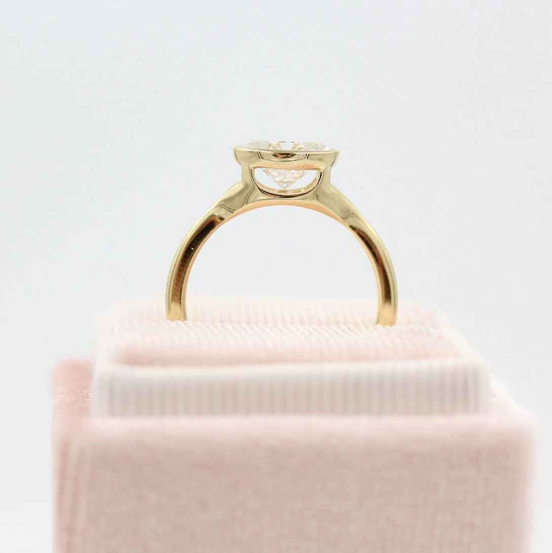 1.5CT East West Oval Cut Moissanite Solitaire Engagement Ring