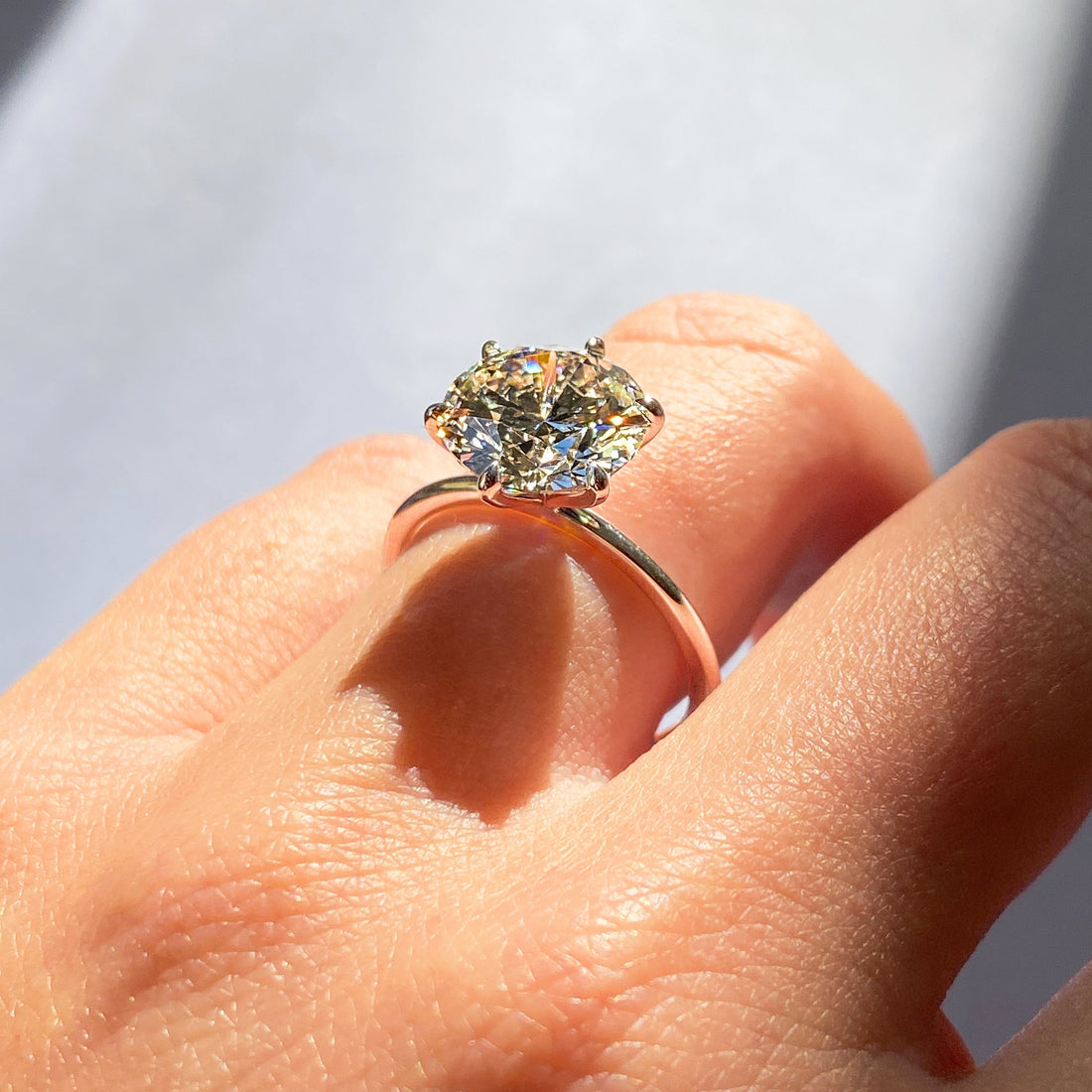 2CT Round Brilliant Cut Moissanite Solitaire Engagement Ring