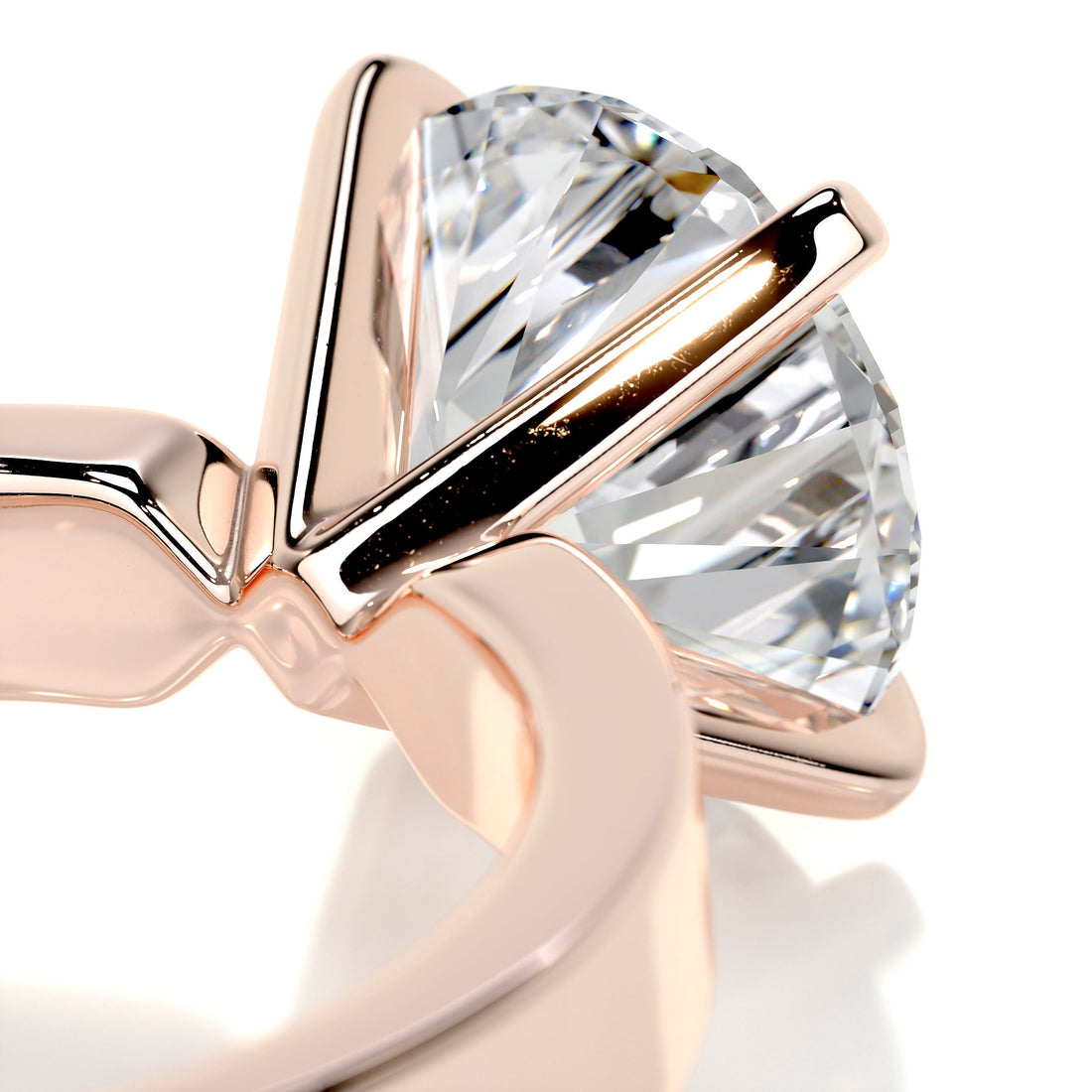 2.0ct Round Solitaire Moissanite Broad shank Engagement Ring