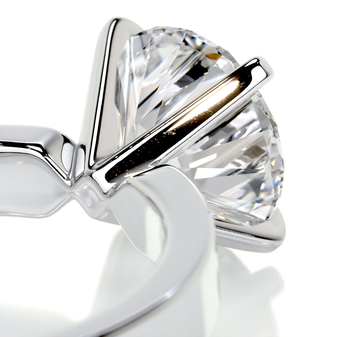 2.0ct Round Solitaire Moissanite Broad shank Engagement Ring