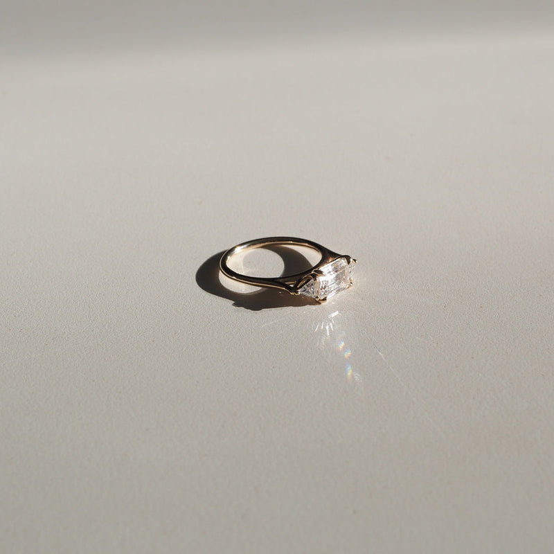 1.0 CT Emerald E/VS1 CVD Diamond Three Stone Style Engagement Ring