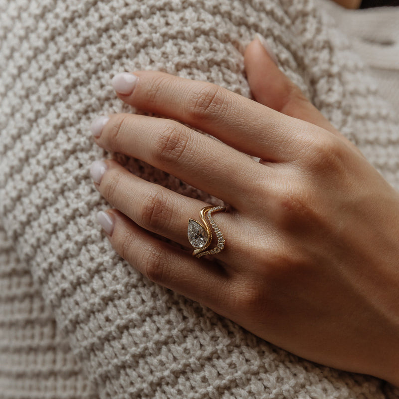 1.50CT-2.50CT Pear Cut Diamond Unique Wave Engagement Ring
