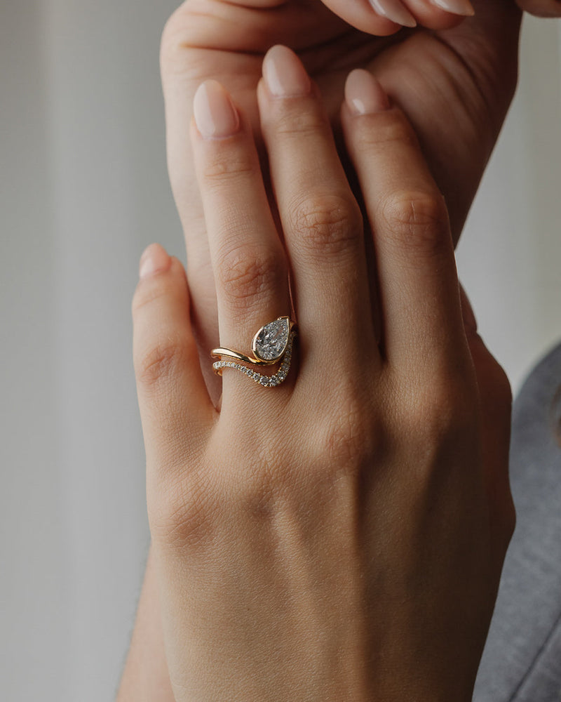 1.50CT-2.50CT Pear Cut Diamond Unique Wave Engagement Ring