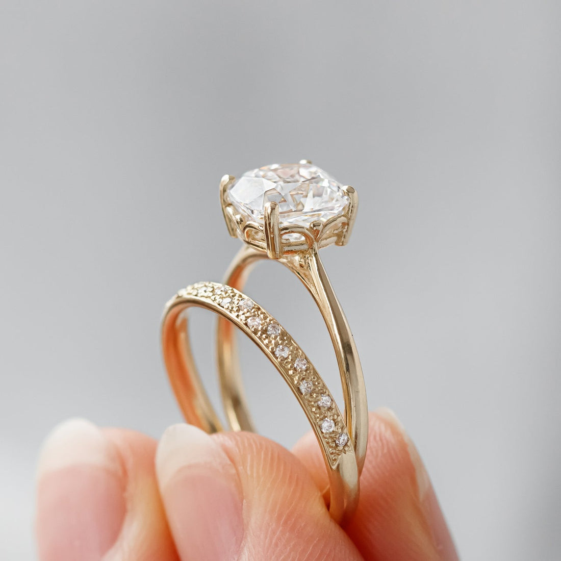 1.80CT Cushion Cut Moissanite Solitaire Engagement Ring