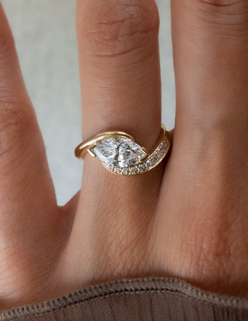 1.0CT-2.0CT Marquise Cut Moissanite Pave Diamond Engagement Ring