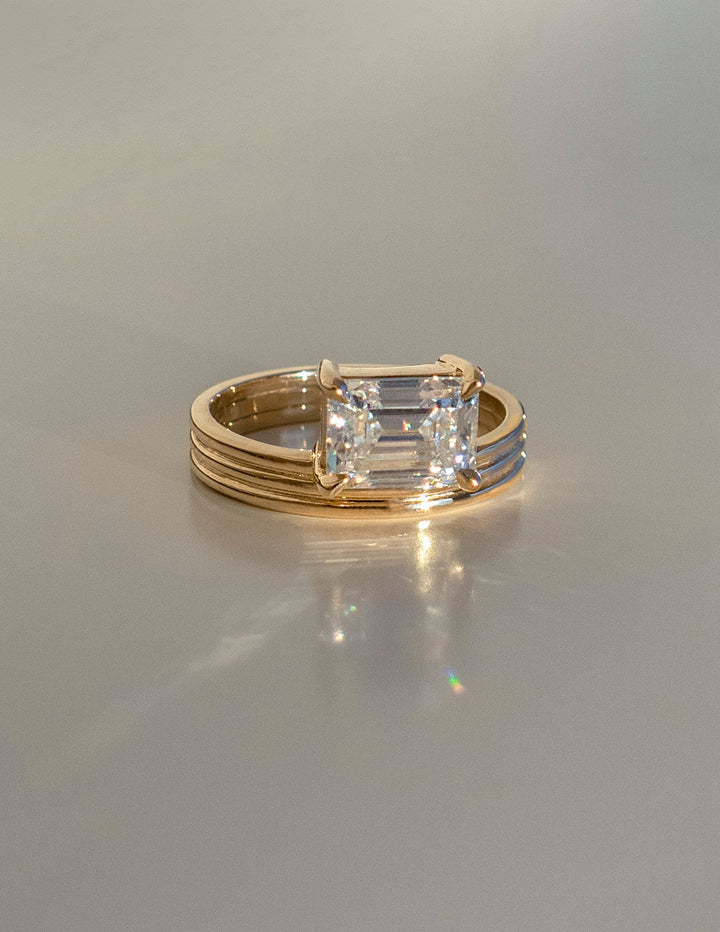 1.0CT-2.0CT Emerald Cut Moissanite Diamond Thick Engagement Ring