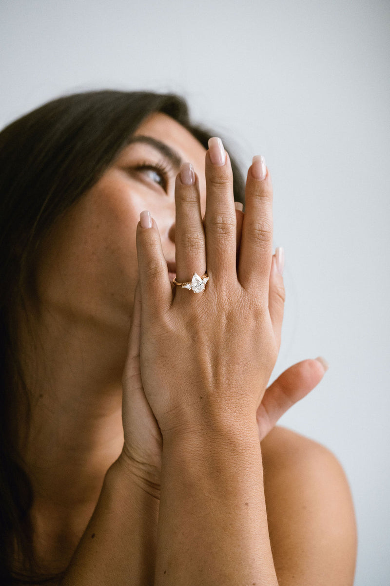 1.50CT-2.50CT Pear Cut Moissanite Unique Three Stone Engagement Ring