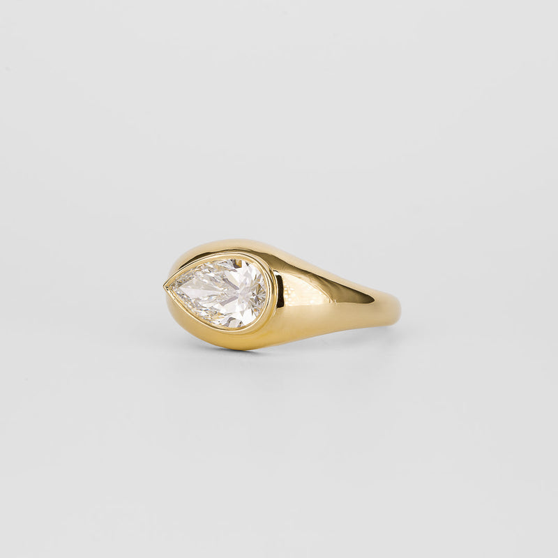 1.50CT-2.50CT Pear Cut Diamond Unique Flush Set Engagement Ring