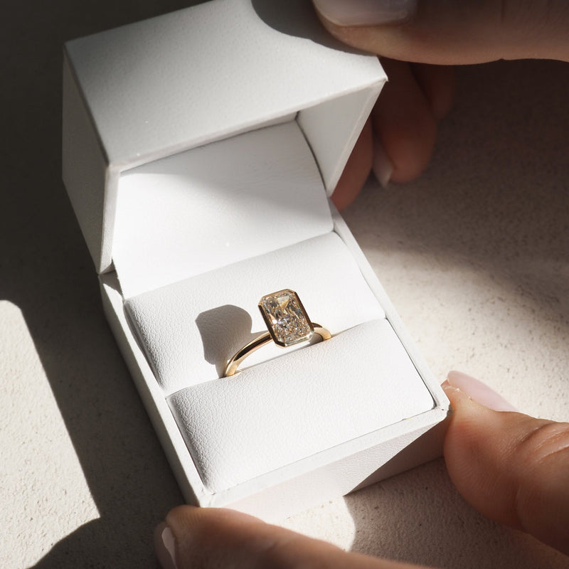 1.50-3.50 CT Radiant CVD Diamond Bezel Engagement Ring