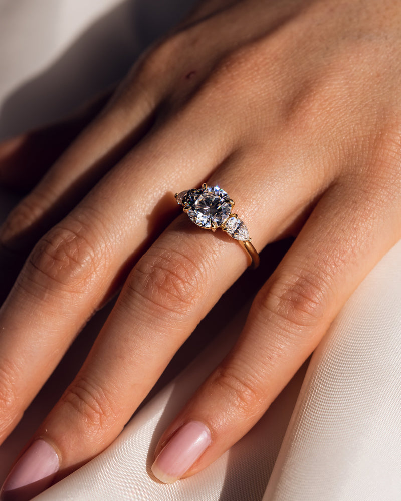 1.08-3.08 CT Round F/VS2 CVD Diamond Three Stone Engagement Ring