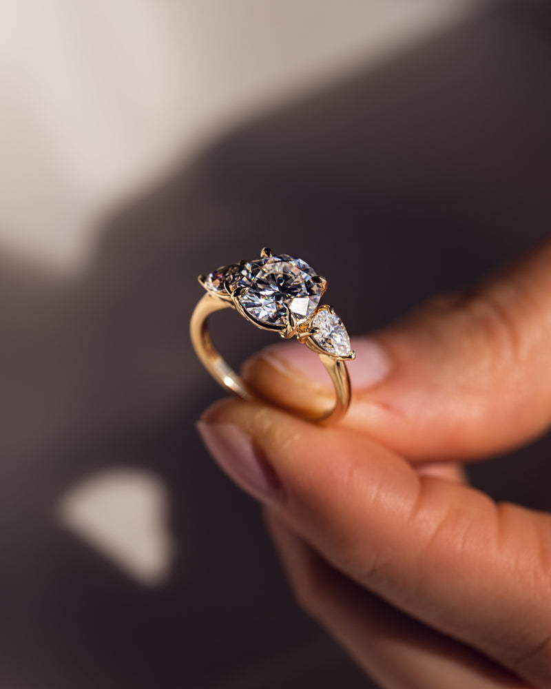 1.08-3.08 CT Round F/VS2 CVD Diamond Three Stone Engagement Ring