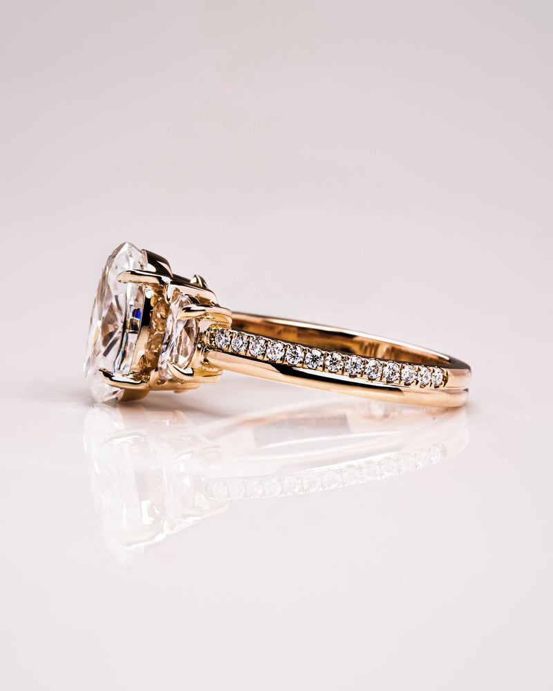 1.0 - 3.0 CT Oval CVD Diamond Three Stone Style Engagement Ring