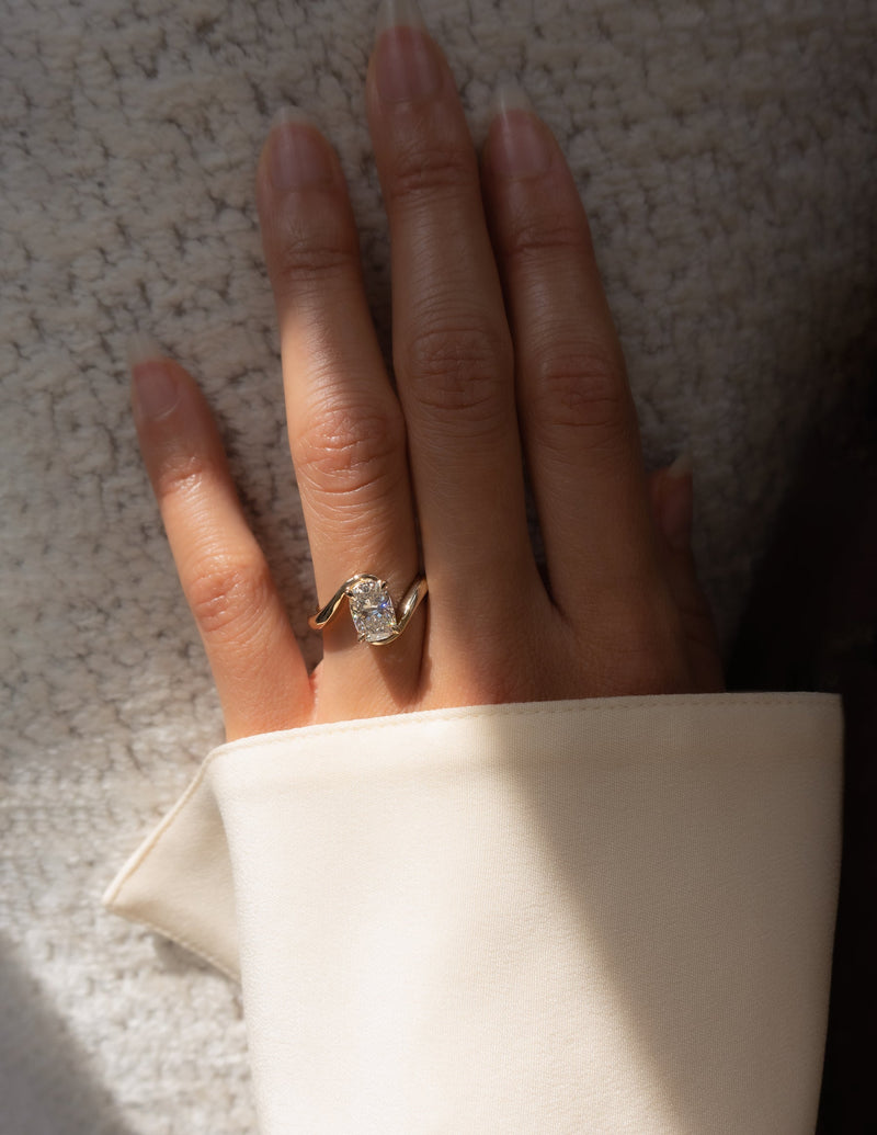 1.0CT-2.0CT Elongated Cushion Cut Moissanite Unique Bypass Engagement Ring