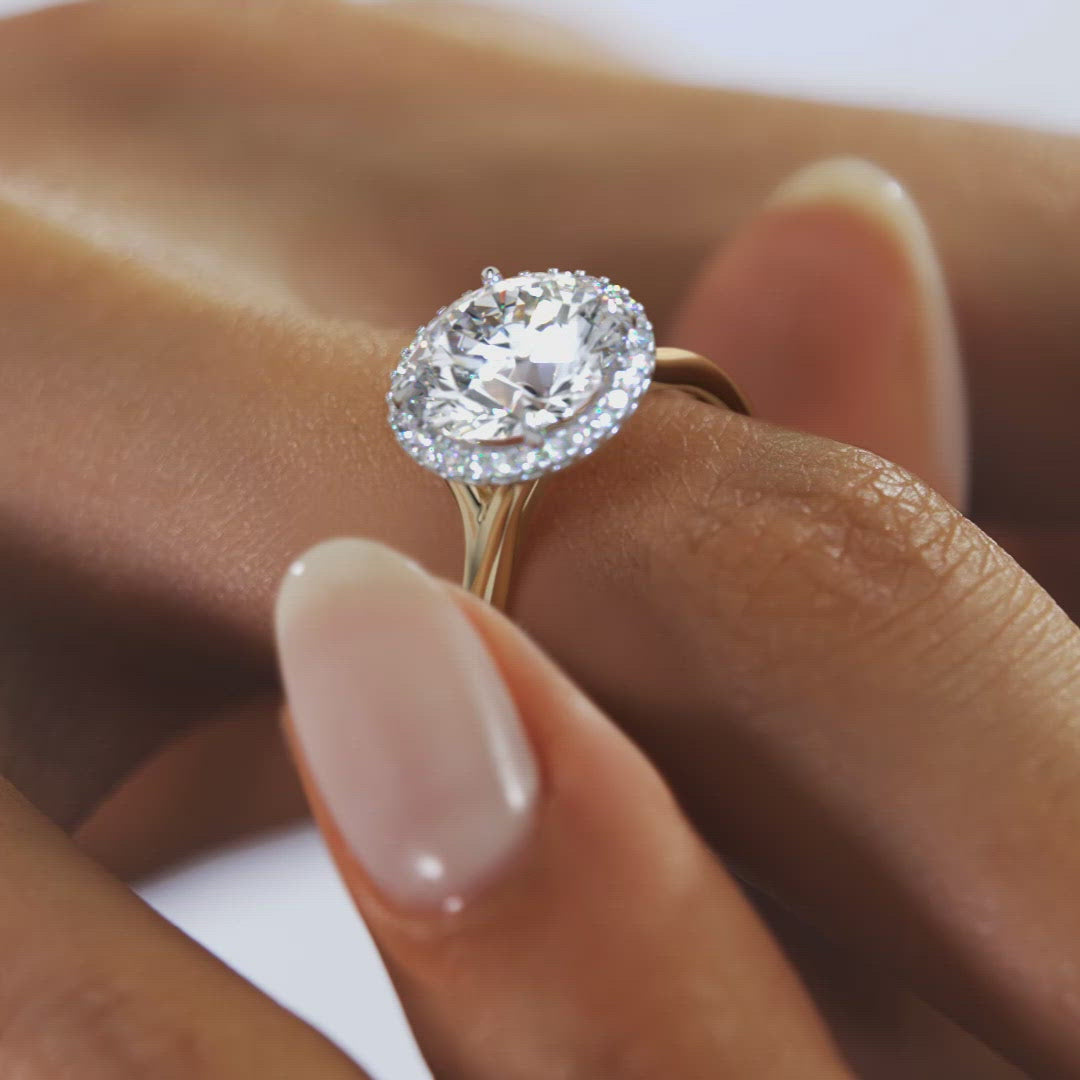 2CT Round Cut Moissanite Halo Engagement Ring