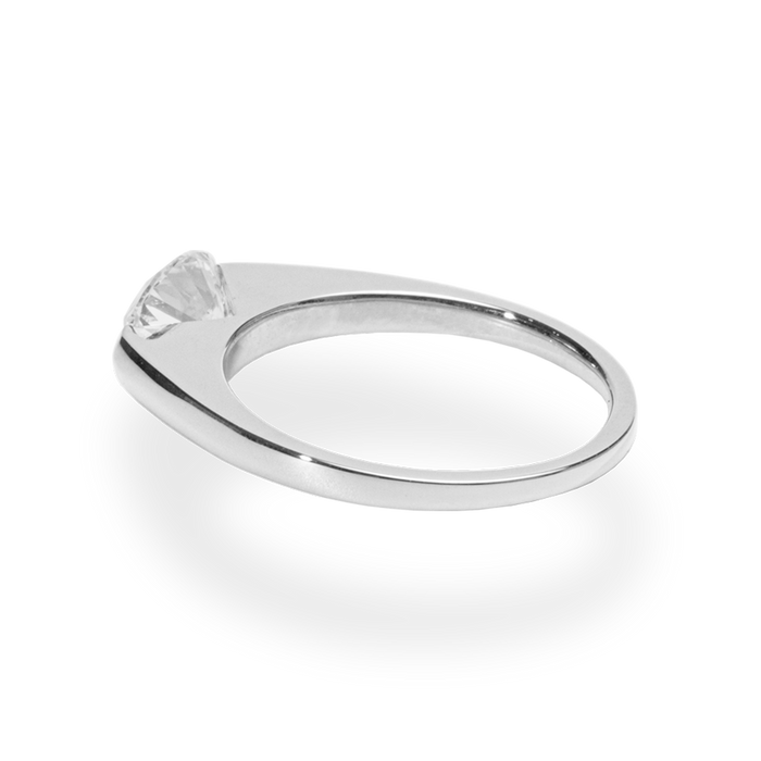 1.0CT-2.0CT East West Oval Cut Moissanite Diamond Thick Engagement Ring