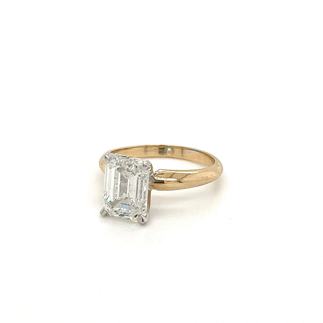 1.0 - 3.0 CT Emerald CVD Diamond Solitaire Engagement Ring