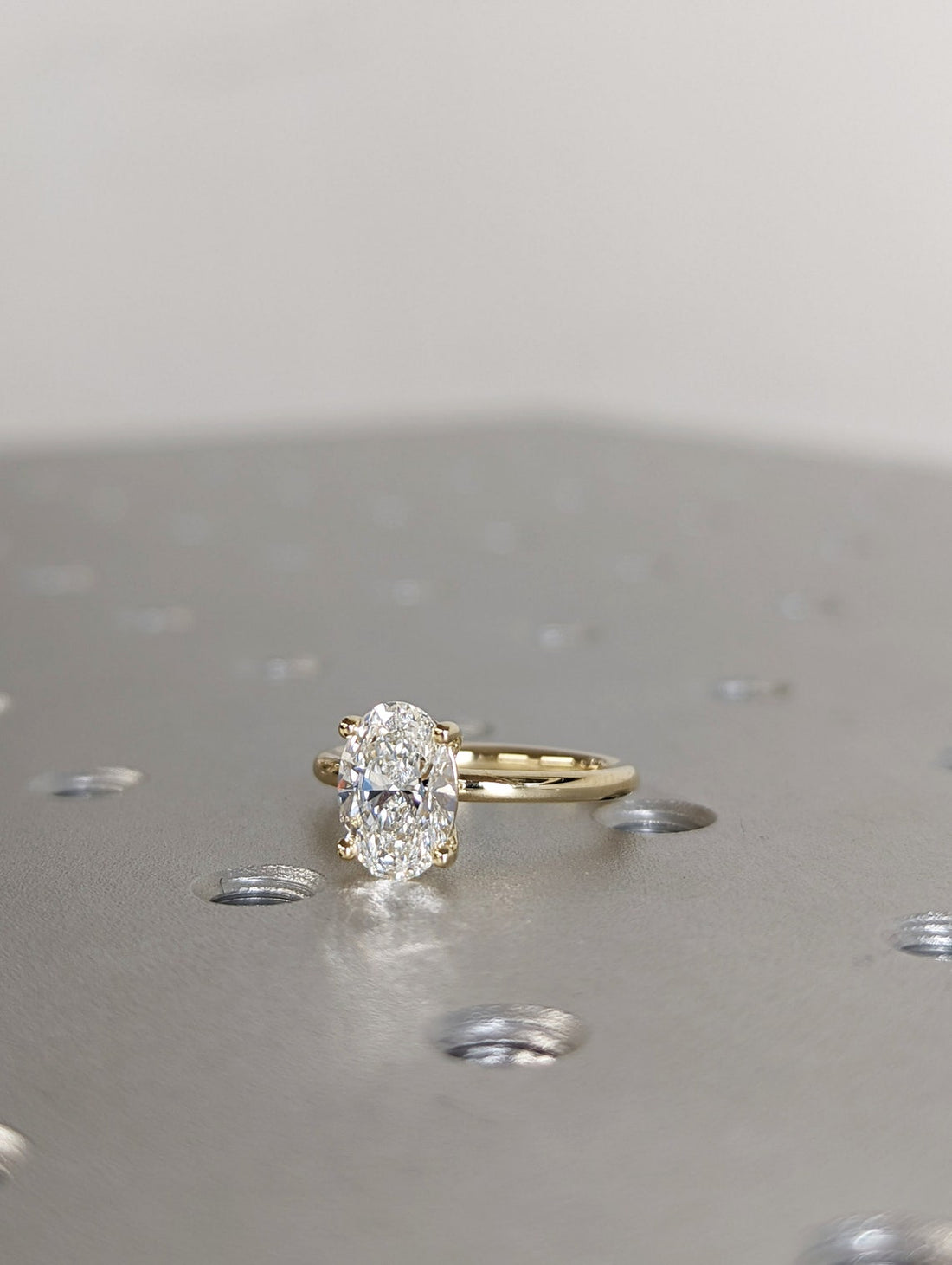 1.50 - 3.50 CT Oval CVD Diamond Solitaire Engagement Ring
