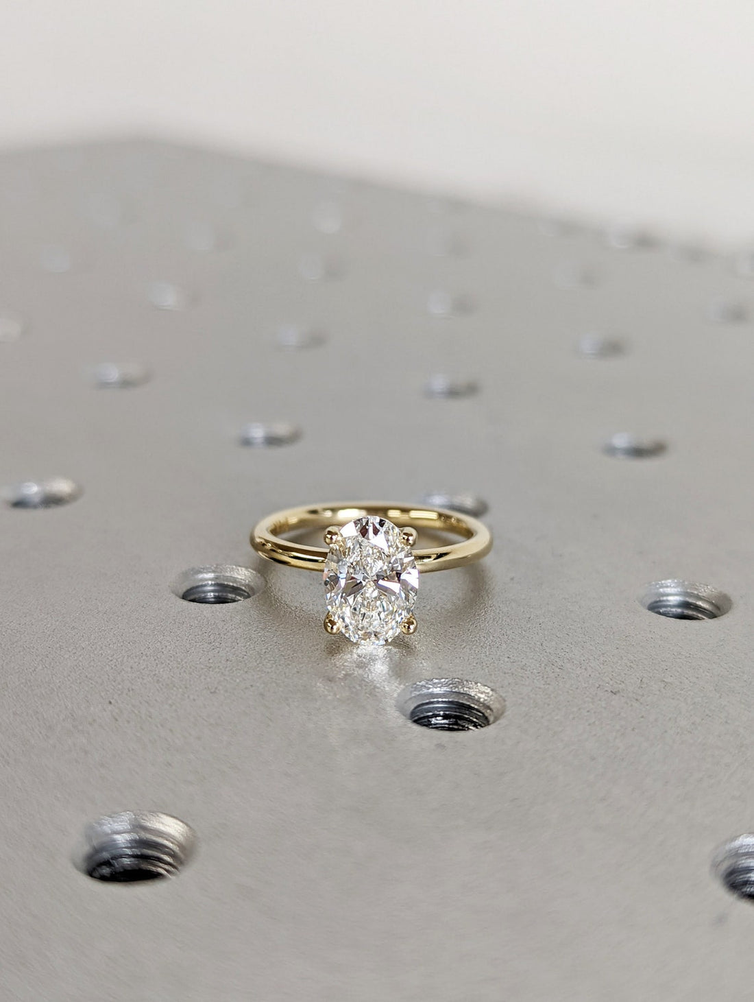 1.50 - 3.50 CT Oval CVD Diamond Solitaire Engagement Ring