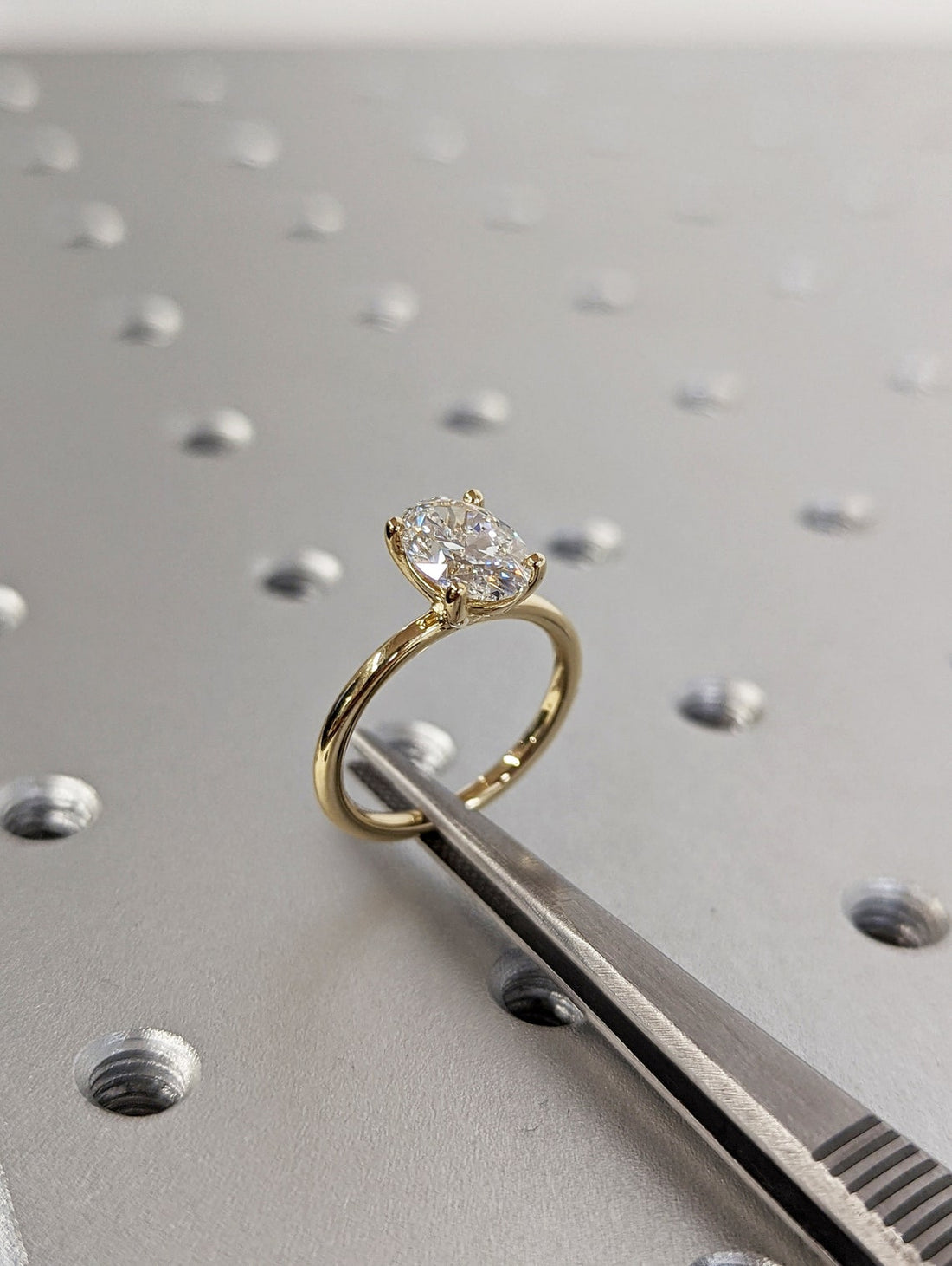 1.50 - 3.50 CT Oval CVD Diamond Solitaire Engagement Ring