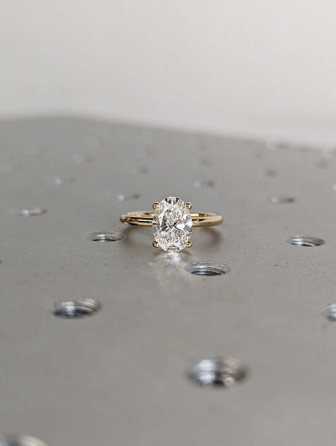 1.50 - 3.50 CT Oval CVD Diamond Solitaire Engagement Ring