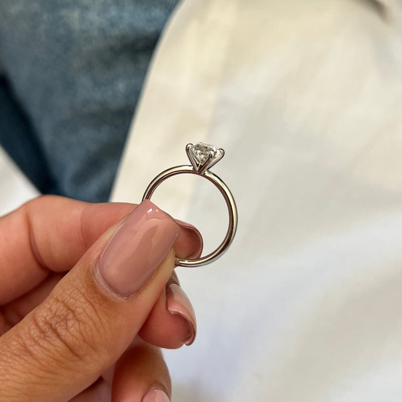 1.0 -3.0 CT Oval CVD Diamond Solitaire Engagement Ring