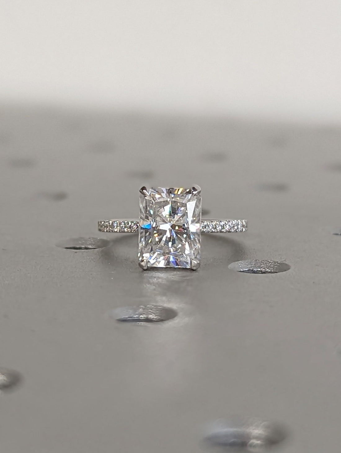1.50-3.50 CT Radiant  CVD Diamond Pave Setting Engagement Ring