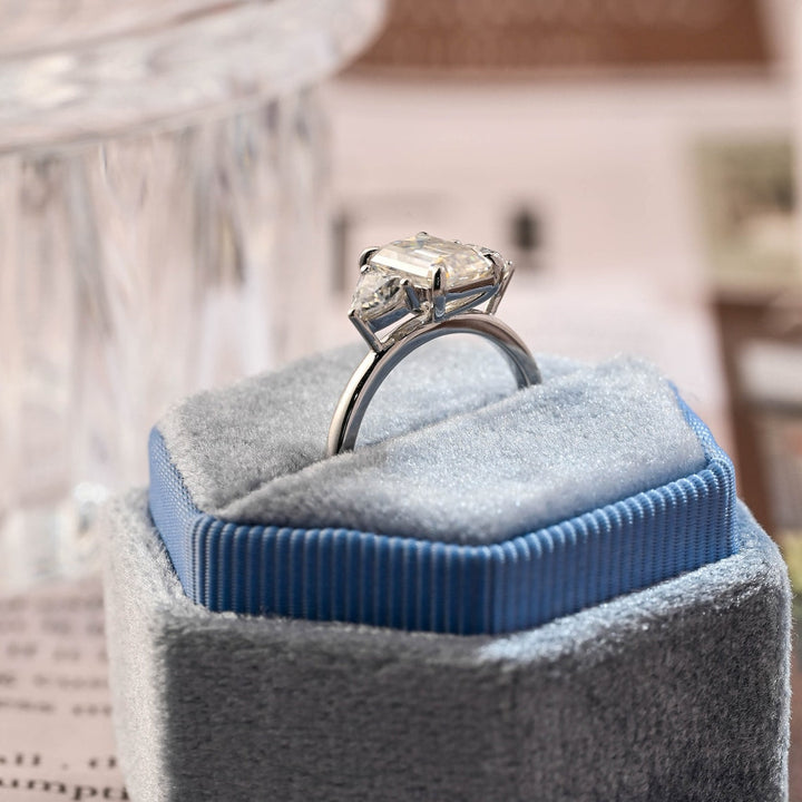 1.0-3.0 CT Emerald  CVD Diamond Three Stone Style Engagement Ring