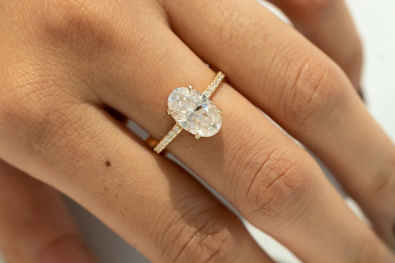 1.50 - 3.50 CT Oval CVD Diamond Pave Setting Engagement Ring