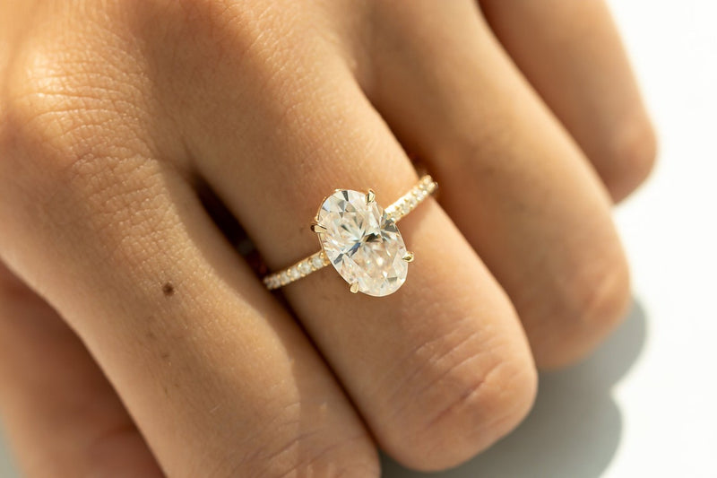 1.50 - 3.50 CT Oval CVD Diamond Pave Setting Engagement Ring