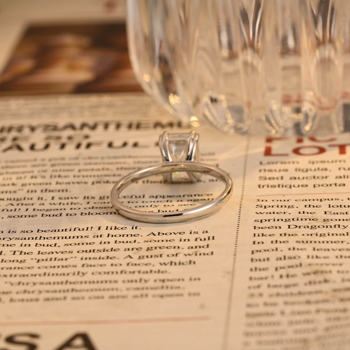 1.0 CT-3.0 CT Emerald CVD Diamond Solitaire Engagement Ring
