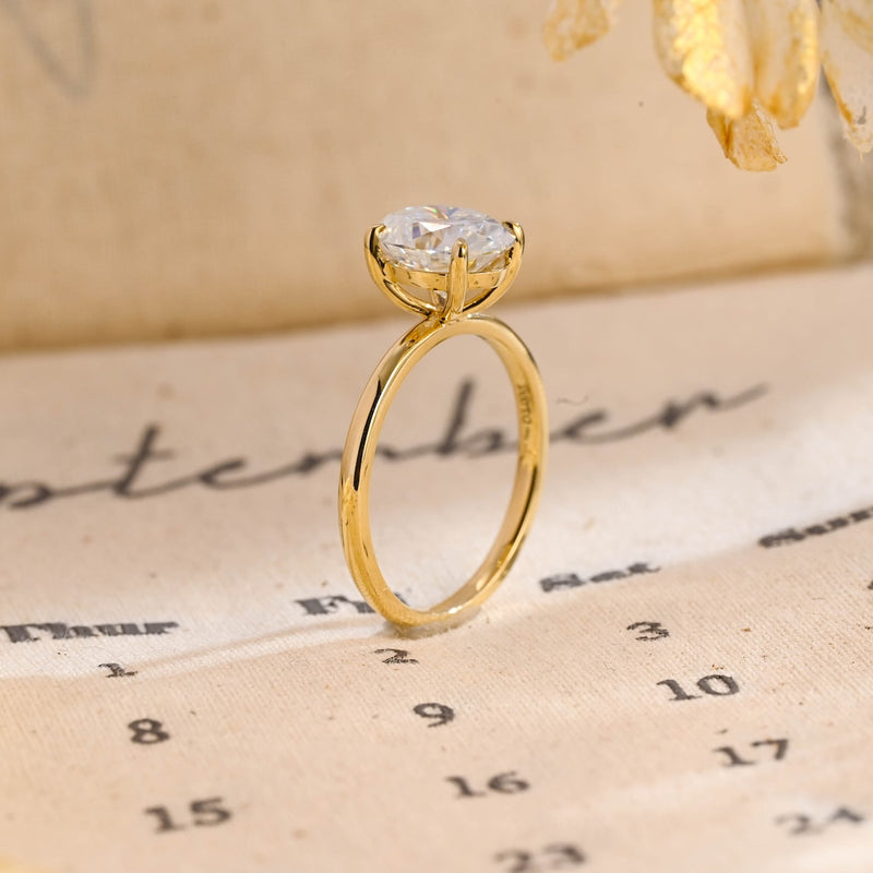1.0 - 3.0 CT Oval CVD Diamond Solitaire Engagement Ring