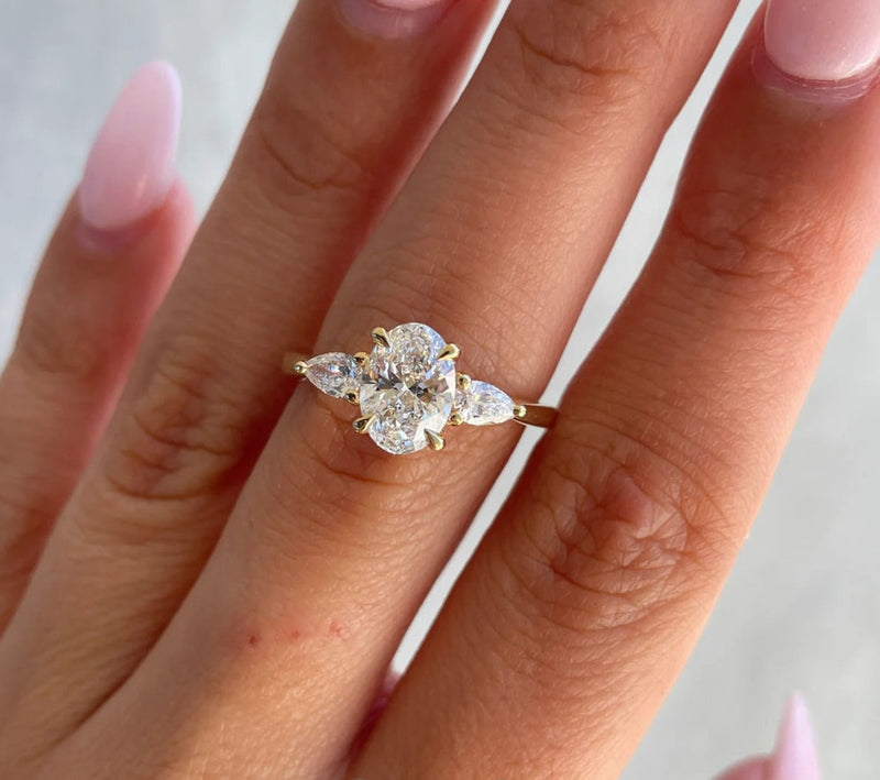 1.0 - 3.0 CT Oval CVD Diamond Three Stone Engagement Ring