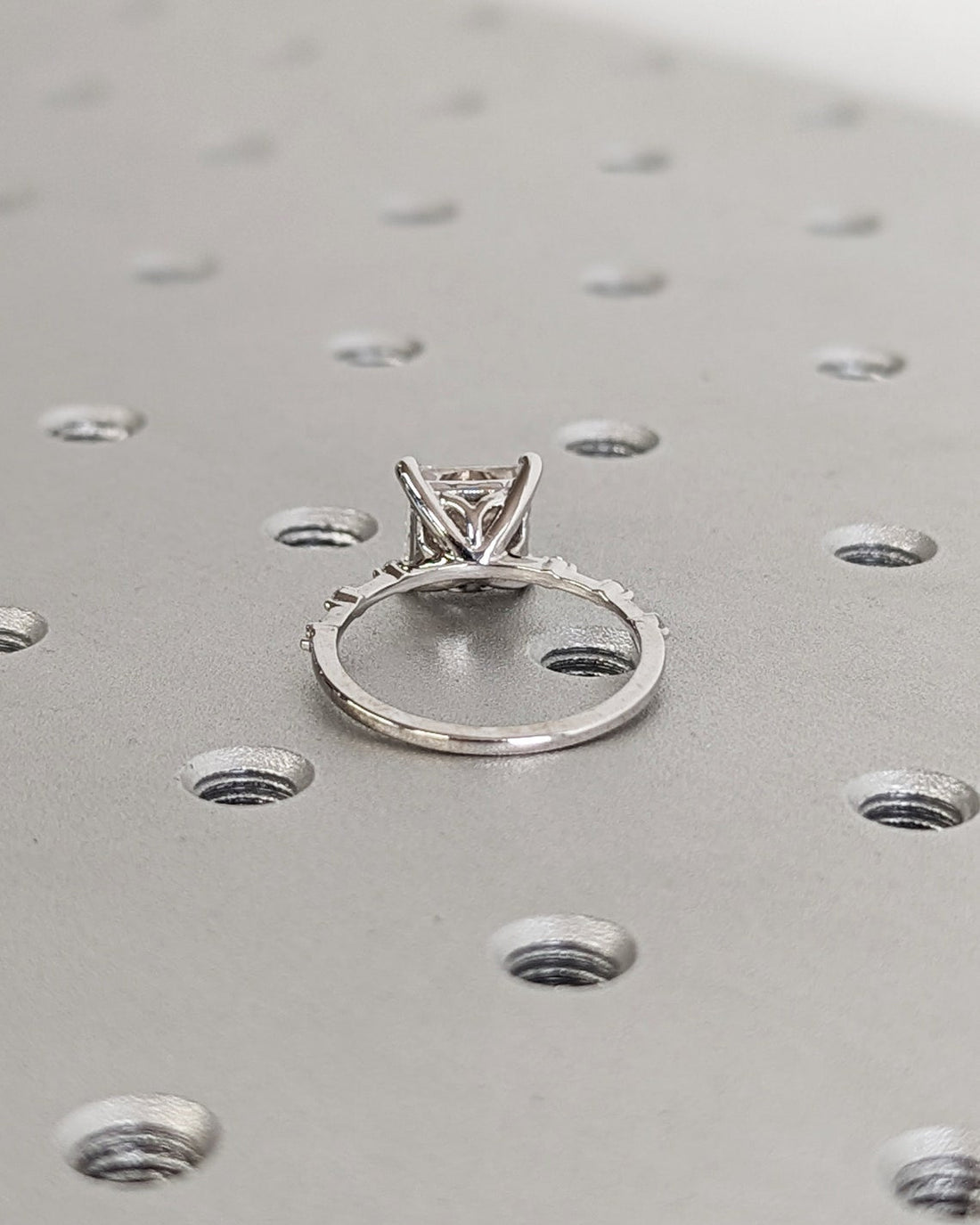 1.0-3.0 CT Princess CVD Diamond Dainty Engagement Ring