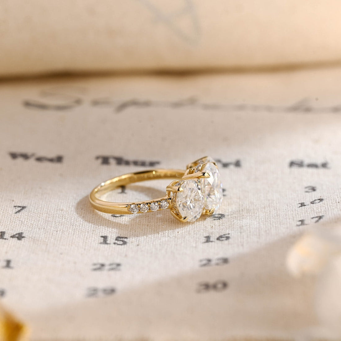 1.0 - 3.0 CT Oval F/VS1 CVD Diamond Three Stone Style Engagement Ring