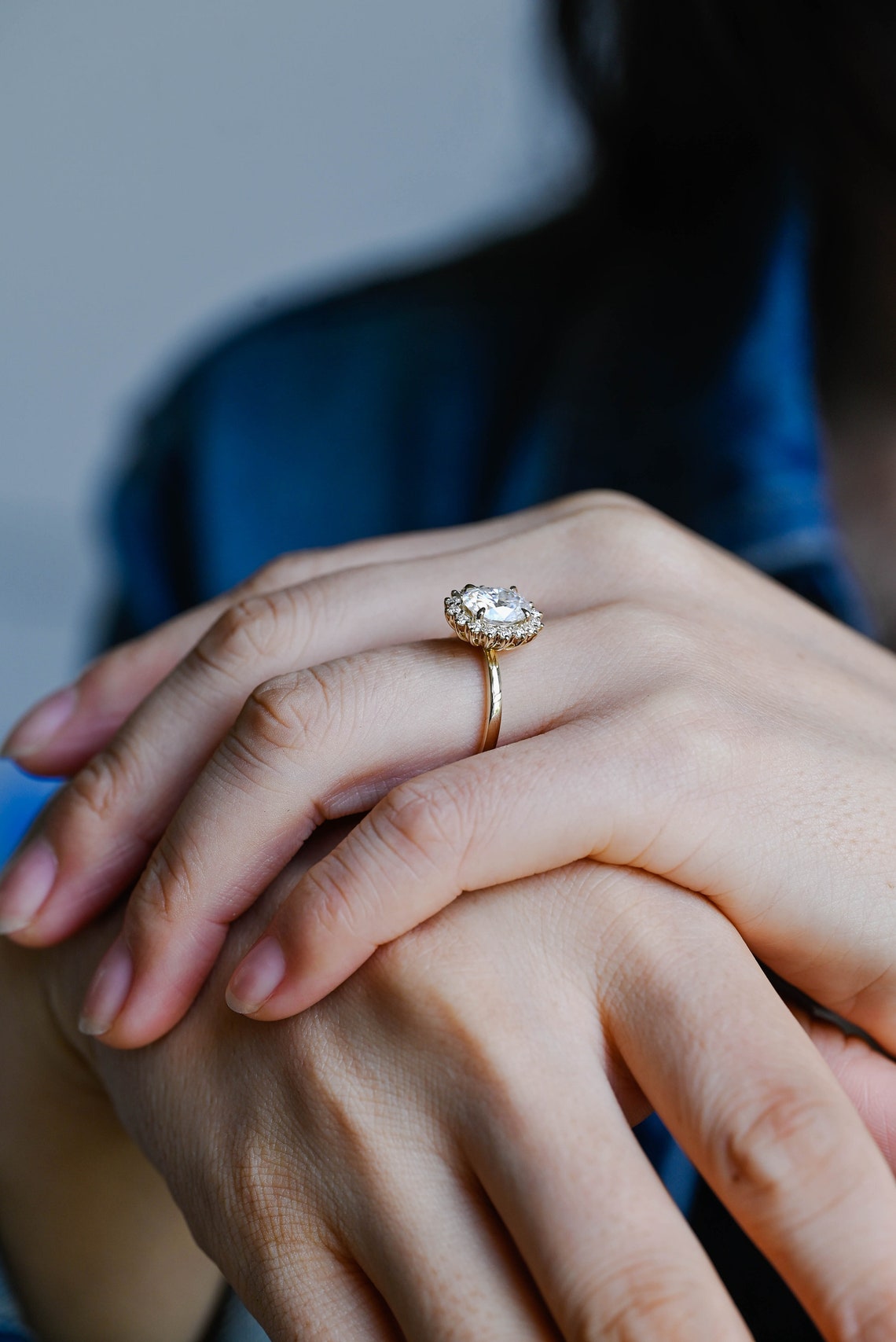 1.0 - 3.0 CT Oval CVD Diamond Halo Engagement Ring