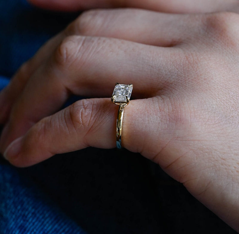 1.0-3.0 CT Emerald CVD Diamond Solitaire Engagement Ring