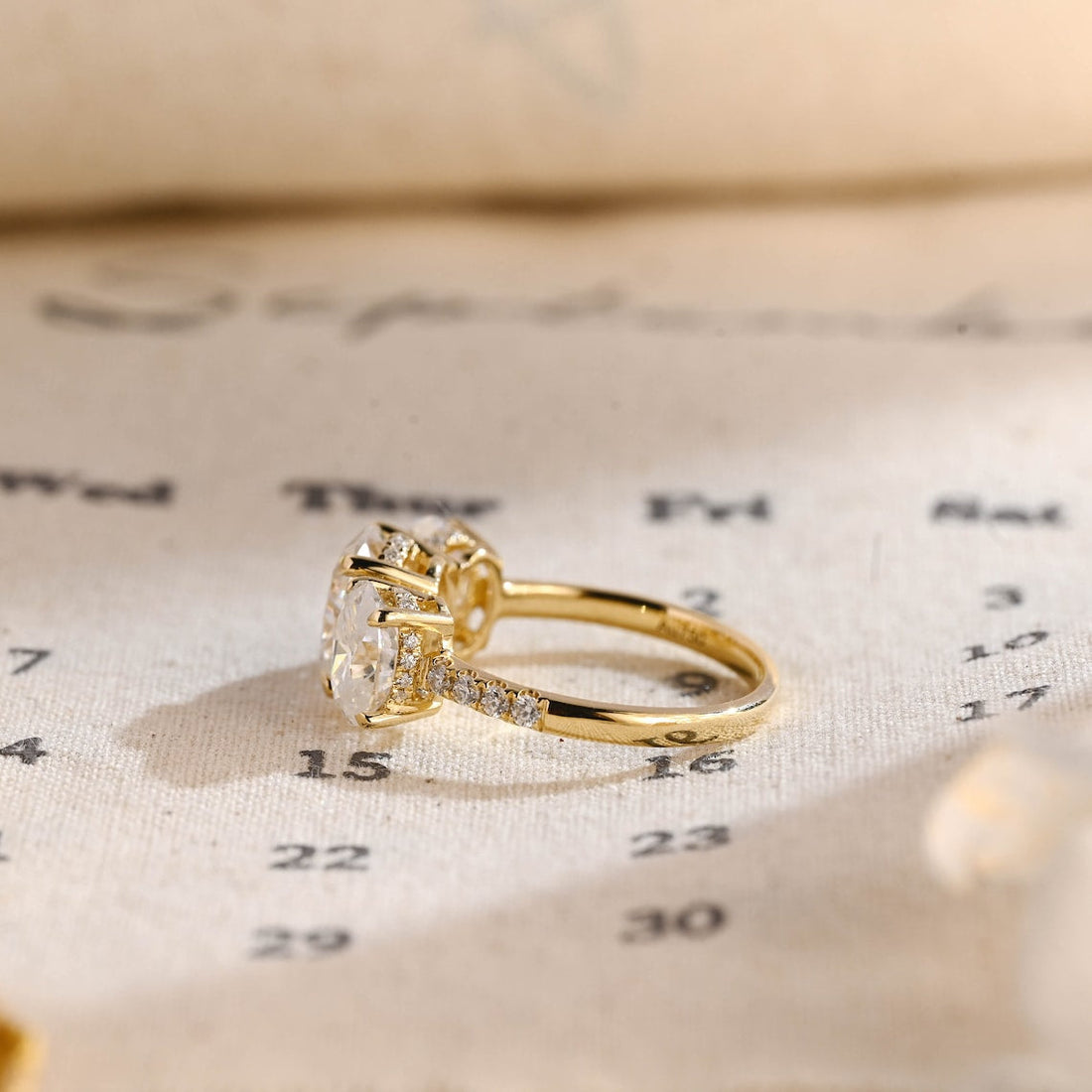 1.0 - 3.0 CT Oval F/VS1 CVD Diamond Three Stone Style Engagement Ring