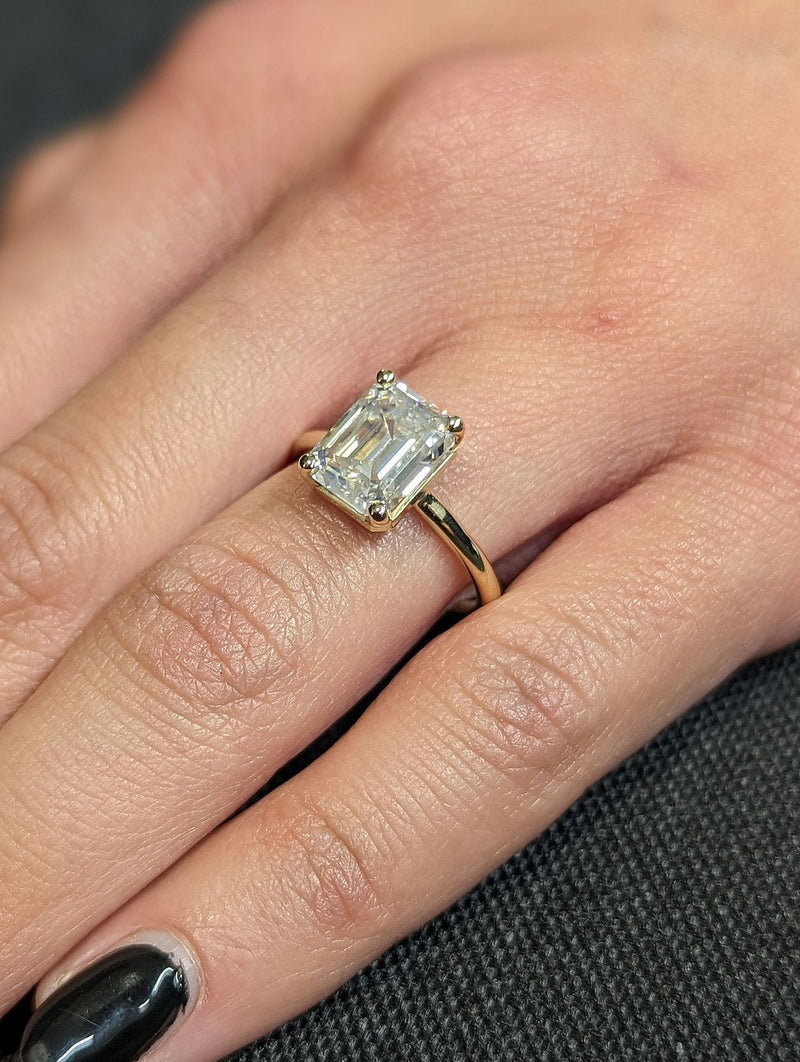 1.50 - 3.50 CT Emerald CVD Diamond Solitaire Engagement Ring