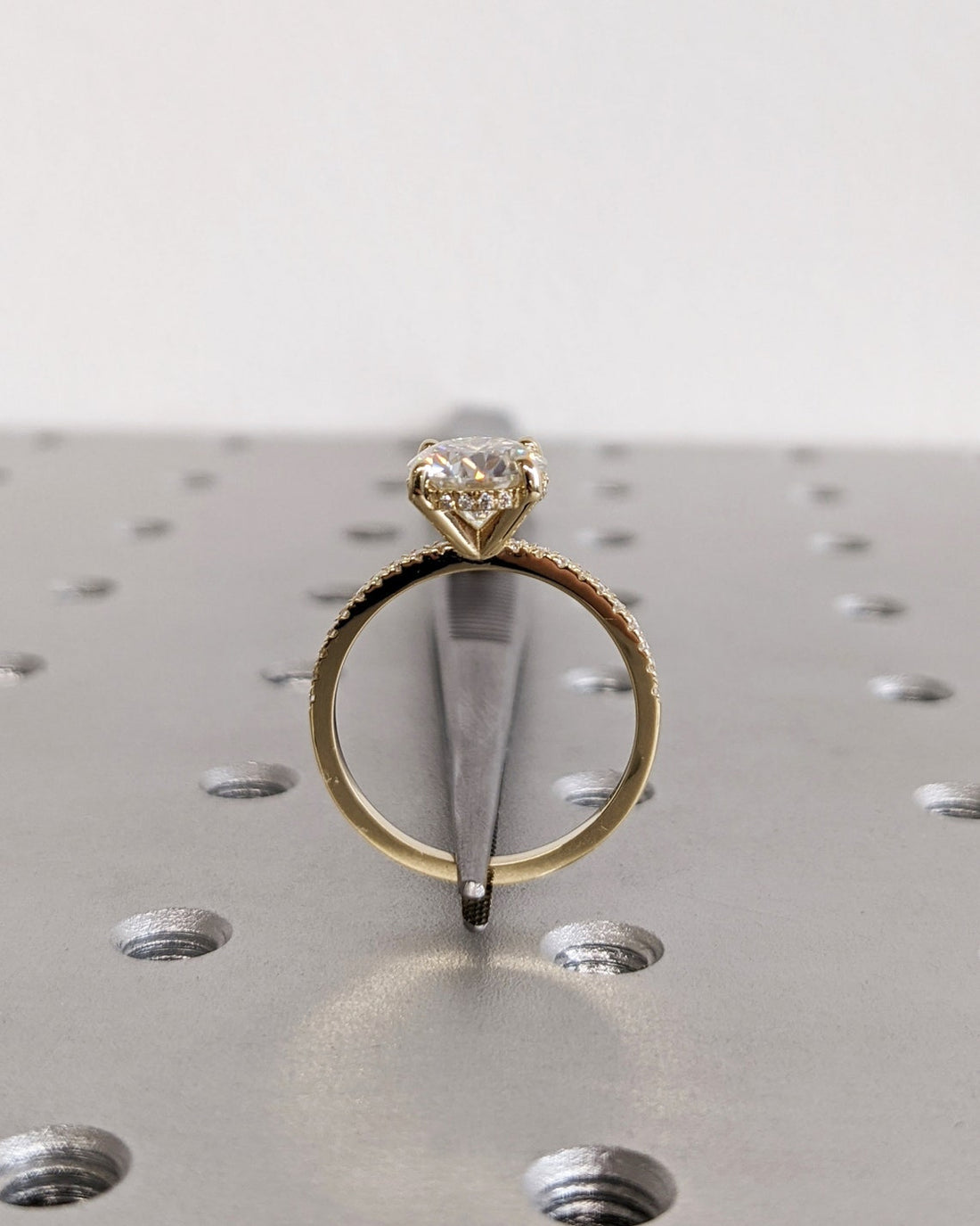 1.0 - 3.0 CT Round  CVD Diamond Pave Setting Engagement Ring