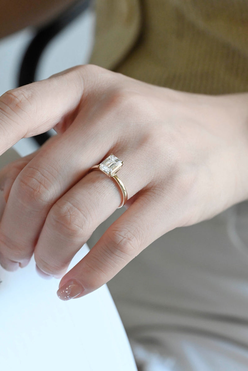 1.0 - 3.0 CT Emerald CVD Diamond Solitaire Engagement Ring