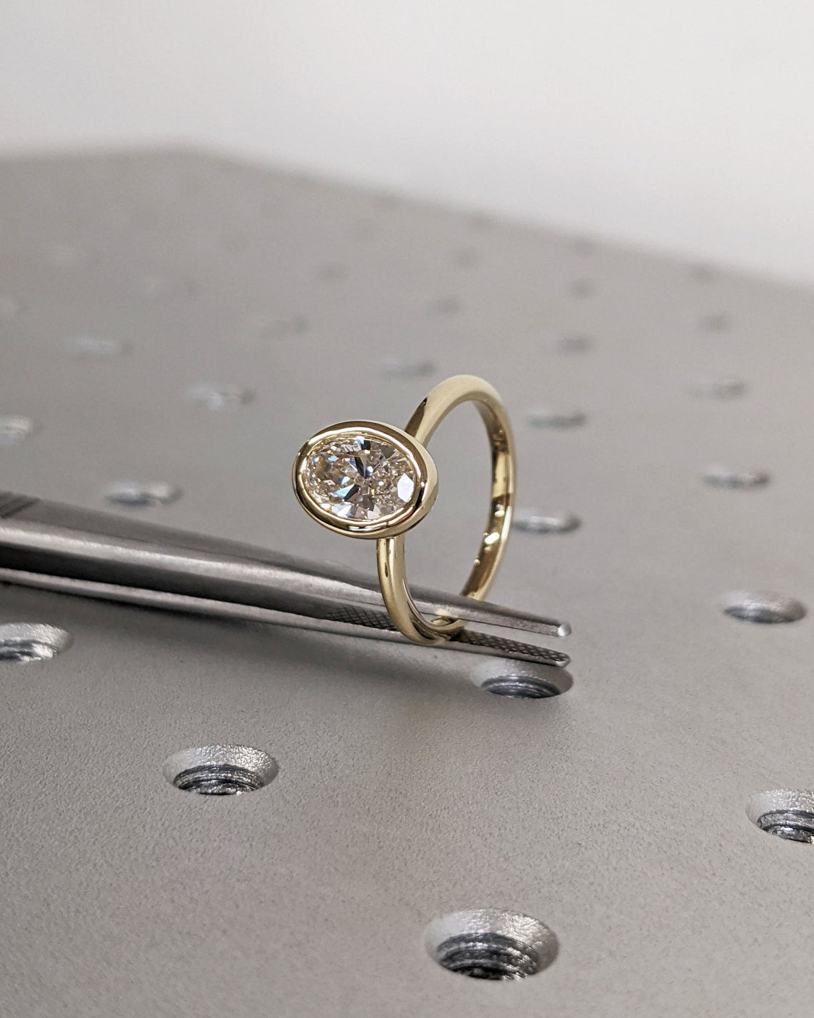 1.0 -3.0 CT  Oval CVD Diamond Bezel Solitaire Engagement Ring