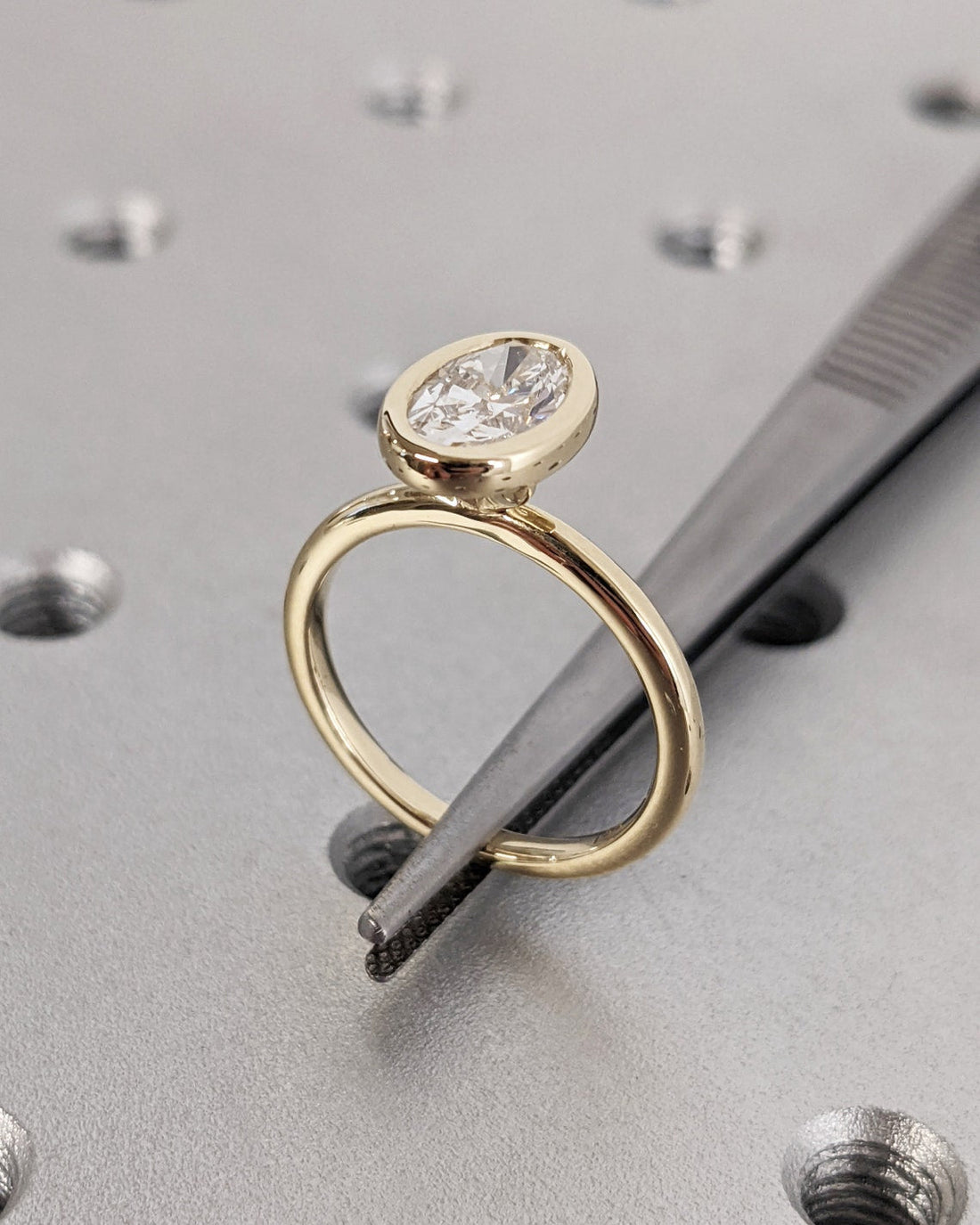 1.0 -3.0 CT  Oval CVD Diamond Bezel Solitaire Engagement Ring