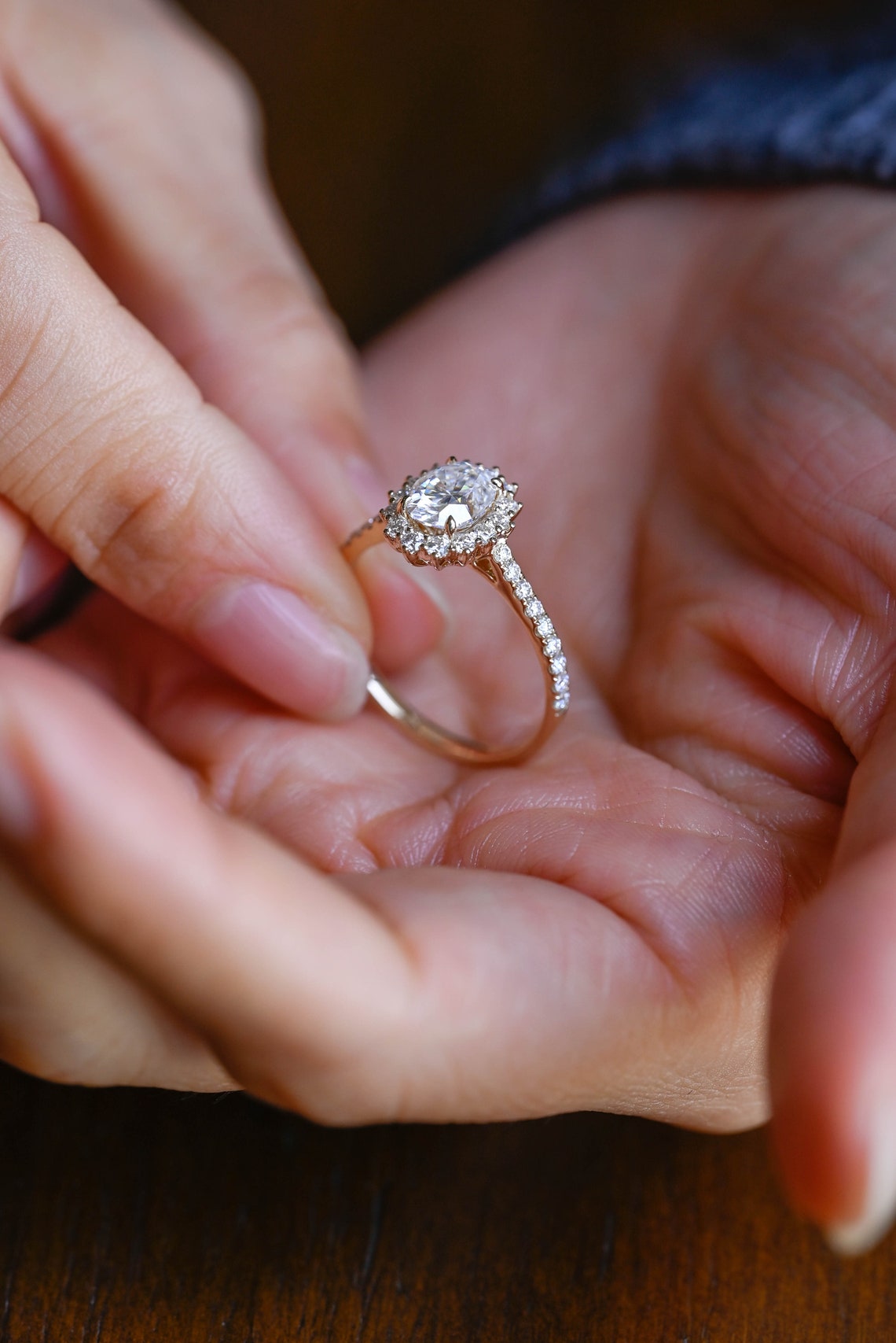 1.0-3.0 CT Oval  CVD Diamond Halo Pave Setting Engagement Ring