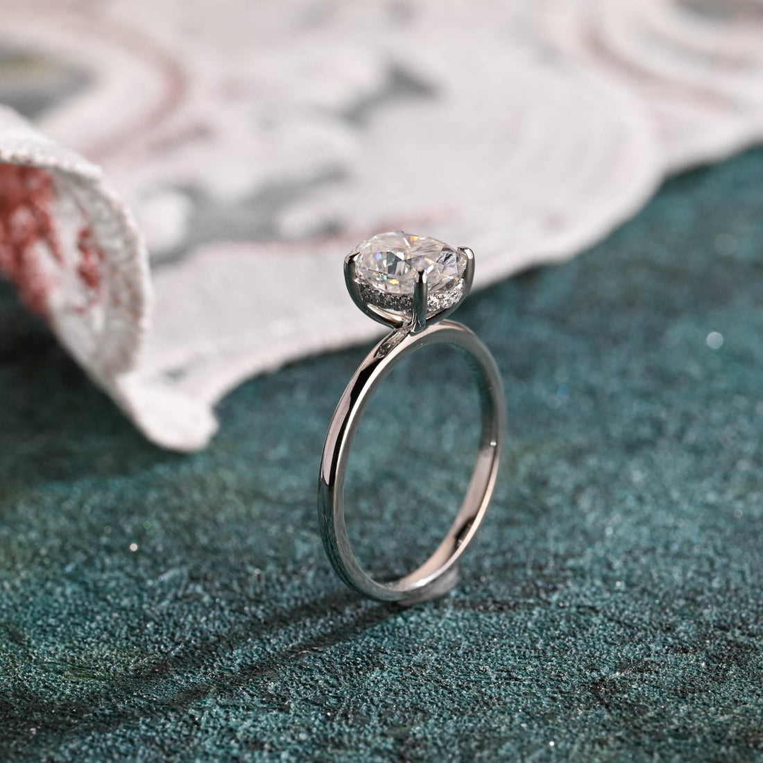 1.0-3.0 CT Oval Cut CVD Diamond Solitaire Engagement Ring
