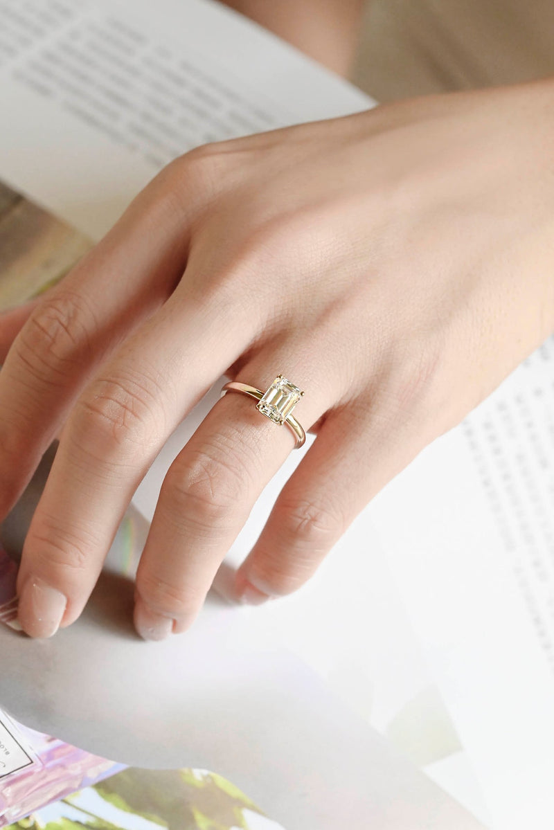 1.0 - 3.0 CT Emerald CVD Diamond Solitaire Engagement Ring