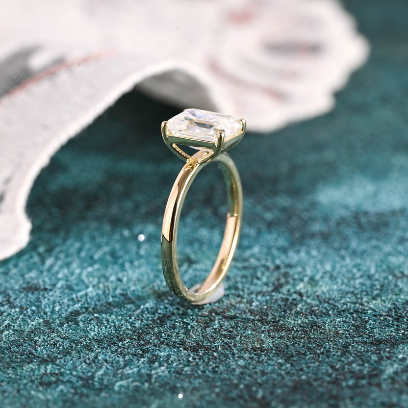 1.0 - 3.0 CT Emerald CVD Diamond Solitaire Engagement Ring