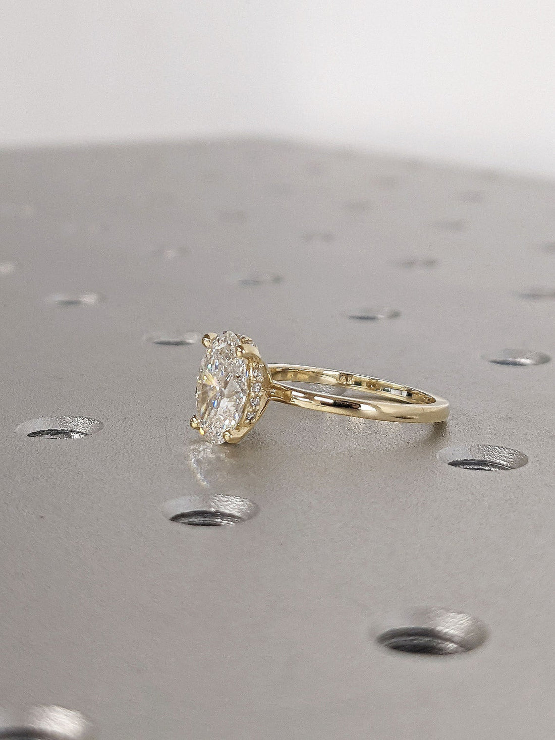 1.50 CT Oval CVD Diamond Solitaire Engagement Ring